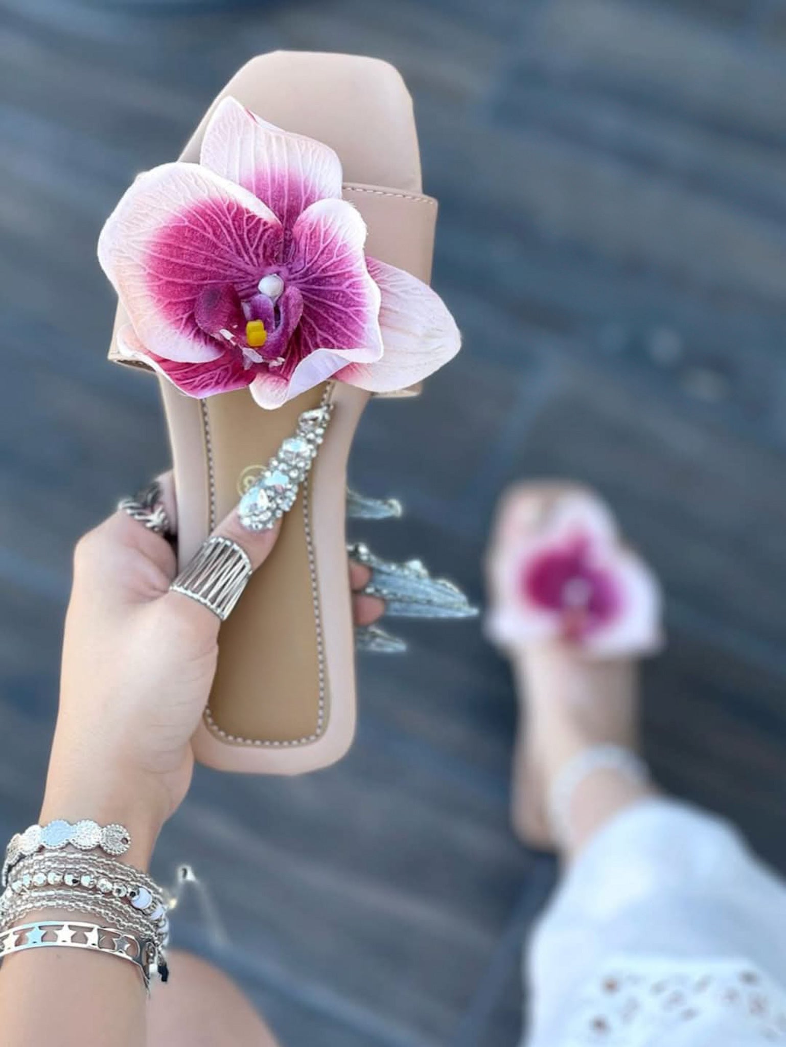 Sandalias de Piso con Flor Modelo Orquidea