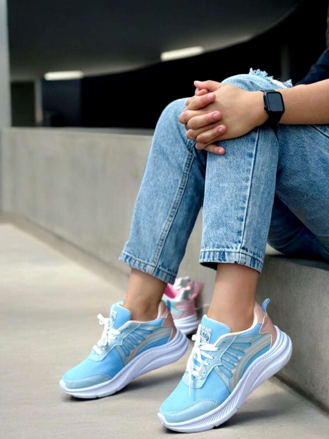 Tenis Modelo M705